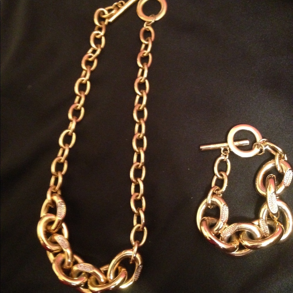 Vince Camuto necklace and bracelet